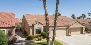 Beautiful 2-Bedroom Townhome in Sunset Green! Gallery 1