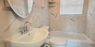 Charming remodeled 3-bedroom home for lease! Gallery 19