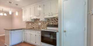 225 Twin Oaks Place Gallery 18