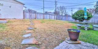 Knoxville 37917 - 3 bedroom, 2 bath Craftsman Home - Contact Ryan Fogarty (865) 333-4840 Gallery 22