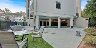 6890 Peachtree Dunwoody Road Gallery 31
