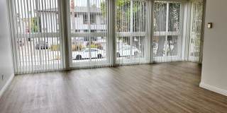 928 South Sherbourne Drive Gallery 1