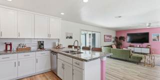 Scottsdale Oasis Ready for July move-in! Gallery 13