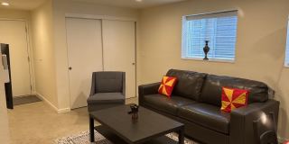 SHORT TERM LEASE ONLY - FULLY FURNISHED UNIT! Gallery 7