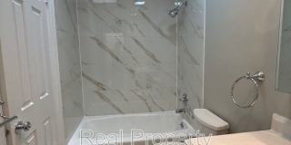 1406 Carrollsburg Pl SW Gallery 17