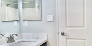 Wilbur Oaks Apartments Gallery 28