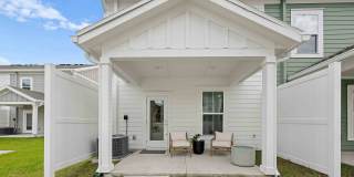 Maggie Towns Gallery 29