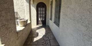 Knoxville 37919 - Rare opportunity to rent a historic European-style Condo with 2 bedrooms and 2 bathrooms - Contact Lisa Vineyard (865) 388-1818 Gallery 5