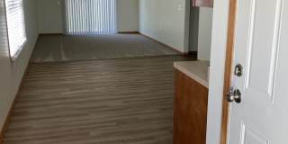 One bedroom apartment with attached one-car garage! Gallery 1