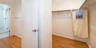 Spacious 3BD/2.5BA Mesa Townhome! (Walking distance to the beach) Spacious 3BD/2.5BA Mesa Townhome! (Walking distance to the beach) Gallery 13