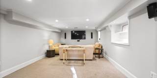 1233 S OAKCREST Road Gallery 1