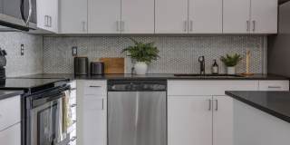 Metro at Fireclay Gallery 6