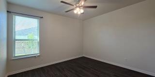 5401 Rose Garden Lp (A/B) Gallery 13