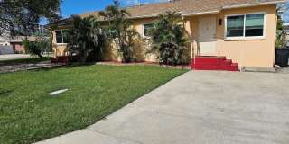 175 174TH TERRACE Drive E Gallery 2