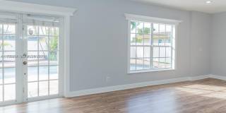 5520 Hayes St Gallery 25