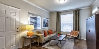 Hickory Point Apartments Gallery 11