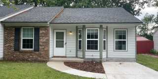 Great two bedroom, two bath duplex in Hunters Creek. Gallery 1