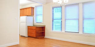 6527 N Lakewood AveApt 1 Gallery 1