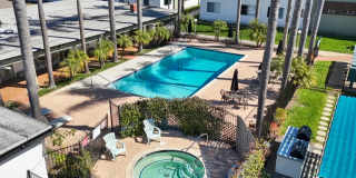 Foothill Courtyard Gallery 1