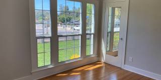 Spacious 2 Bedroom 1 Bath House in Eagle Rock Gallery 5