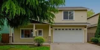 Camas 4 Bedroom Home with Central AC, Fireplace & Fenced Yard Near Downtown! Gallery 1