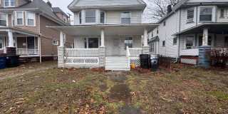 Charming 4-Bedroom Property in Prime Location Gallery 1