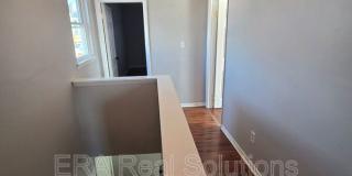 285 S Gift St Gallery 21