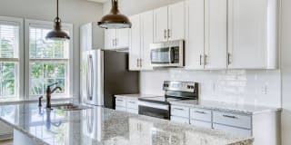 655 East Bay Gallery 1