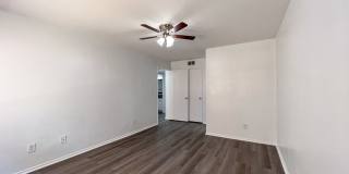 Gorgeous 2 Bed/2 bath apartment in excellent Sherman Oaks area! Gallery 18