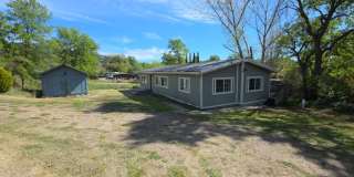 6099 Roland Dr. Gallery 27