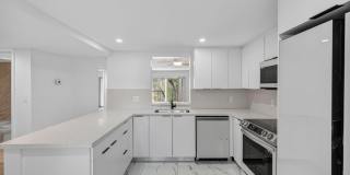 14375 Strathmore Lane Gallery 6