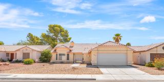 Comfort, Style & Single-Story Living in a Prime North Las Vegas Location! Gallery 1