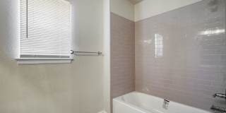 Great two bedroom, one bath near airport. AVAILABLE BEGINNING 6/17/26 Great two bedroom, one bath near airport. AVAILABLE BEGINNING 6/17/26 Gallery 11