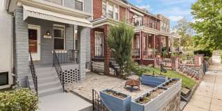 209 Douglas St NE 209 Douglas St NE Gallery 1