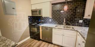 Nice two bedroom, one bath Condo Gallery 10