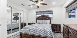 630 NE 23rd Ct Gallery 21