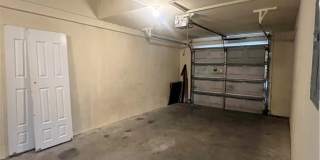 936 Eisenhower Boulevard Gallery 12