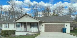 IN TOWN Convenience * available for a 12 month lease* Gallery 1