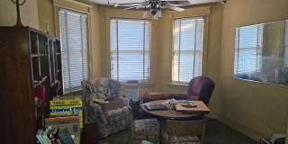 2424 Broadway St Gallery 11