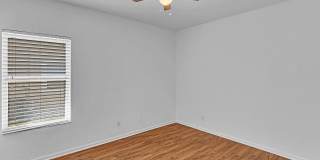 3420 Washington Lane Gallery 16