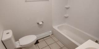 *Clean & Spacious 1BR/1BA Apartment Available in Mt. Washington* Gallery 15