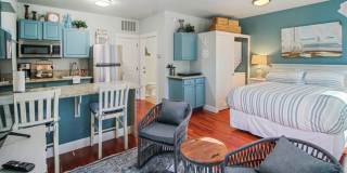 Parkside Suite: Fully Furnished Modern Studio in the Heart of Jacksonville $300 Utility Fee Gallery 5