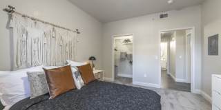 Cobble Oaks Gallery 9