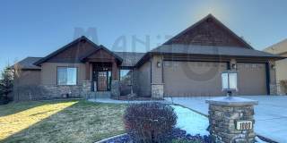 Stunning River Ridge Home With Spectacular Views Gallery 1