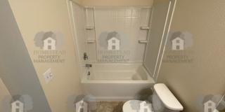 Welcome home! Outstanding Salem location! Gallery 16
