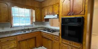 3 Bedroom 2 Bathroom Home with One Car Attached Garage in Valley Park Homes Subdivision Gallery 24