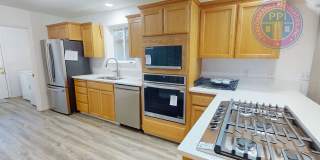 LAKE OSWEGO - FIRST ADDITION / SINGLE LEVEL, NEWLY UPDATED, BASEMENT  GARAGE Gallery 1