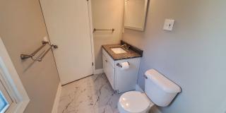 5BR Home in Belknap Lookout, Walk to Downtown and Medical Mile Gallery 10