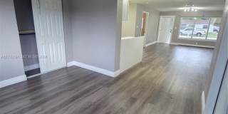 2350 NW 12th Ct Gallery 14
