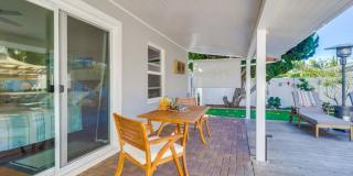 ***VACATION HOME AVAILABLE FROM MAY 15TH- OCTOBER 31ST*** MONTH TO MONTH Gallery 25